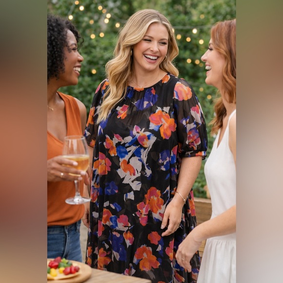 Vince Camuto Floral Sheer Dress Size 1X - Picture 8 of 8